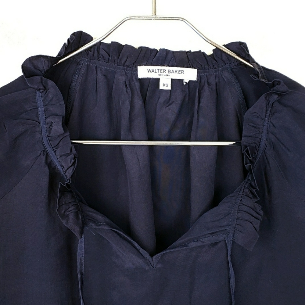 Walter Baker Navy Silk Boho Kelsey Peasant Top XS - Picture 3 of 7